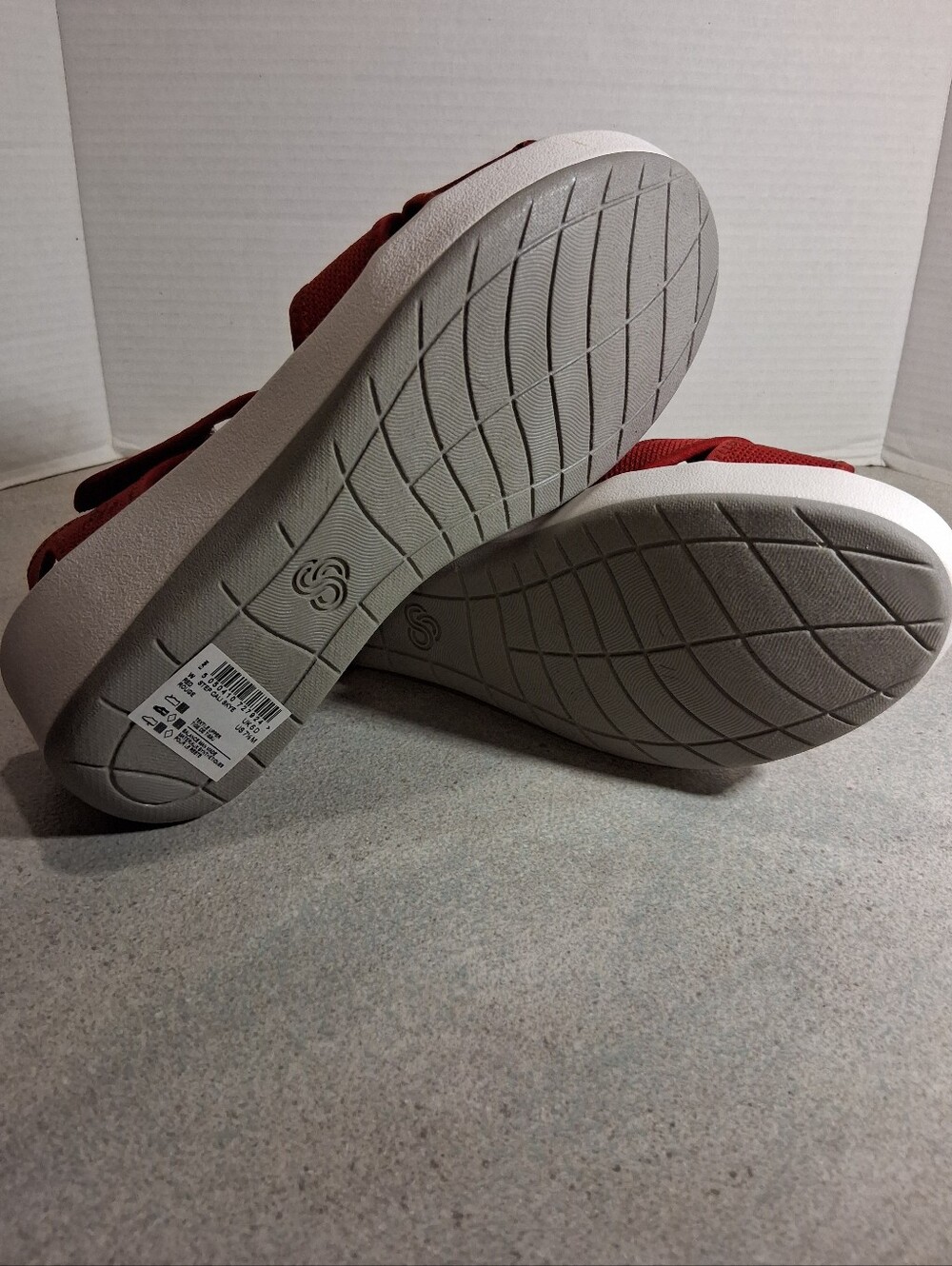 Clarks Cloud Stepoers Red Wedge Herl Sandals Woman's Sz. 7.5 NIB - Picture 10 of 10